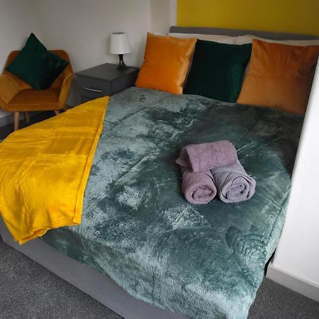 Вилла Jewel Of Barking London Экстерьер фото