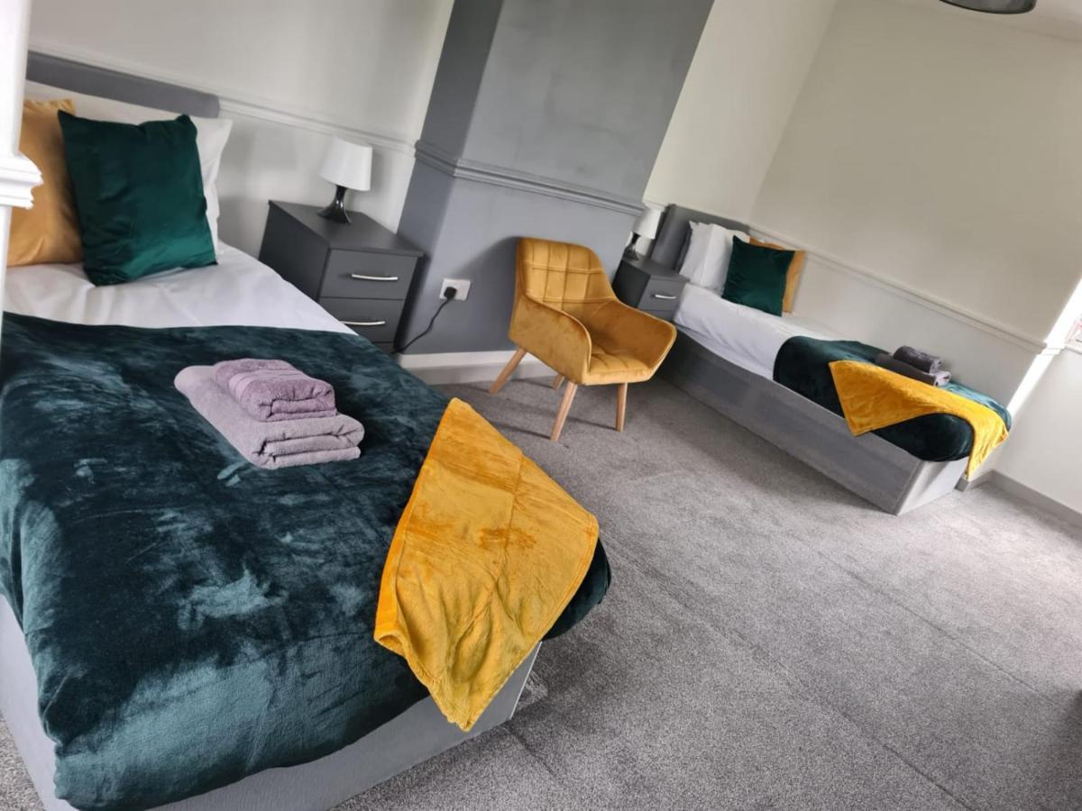 Вилла Jewel Of Barking London Экстерьер фото